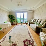 Alquiler de un amplio apartamento de 2 habitaciones, 72 m², Telecentru, Chisináu, Moldavia